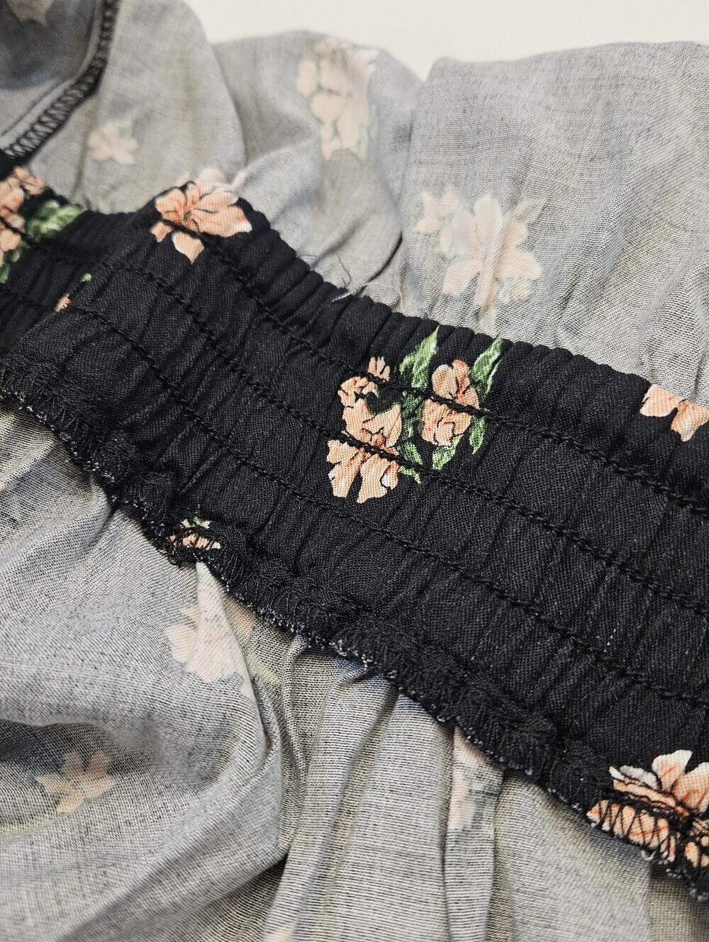 Torrid Women's Stretch Challis Flutter Sleeve Jumpsuit Black Floral NWT Sz 3X - Picture 8 of 9